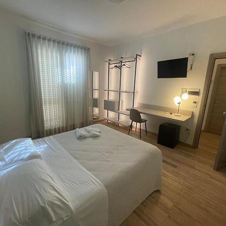 Albergo Perseo Portopalo Di Capo Passero Dış mekan fotoğraf