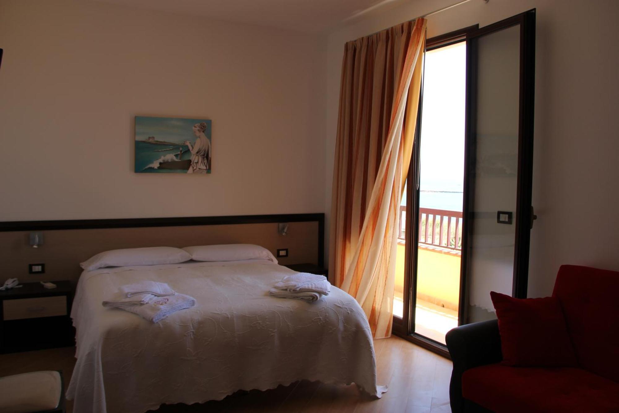 Albergo Perseo Portopalo Di Capo Passero Dış mekan fotoğraf