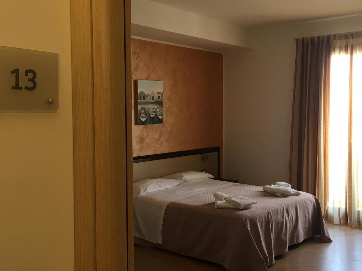 Albergo Perseo Portopalo Di Capo Passero Dış mekan fotoğraf